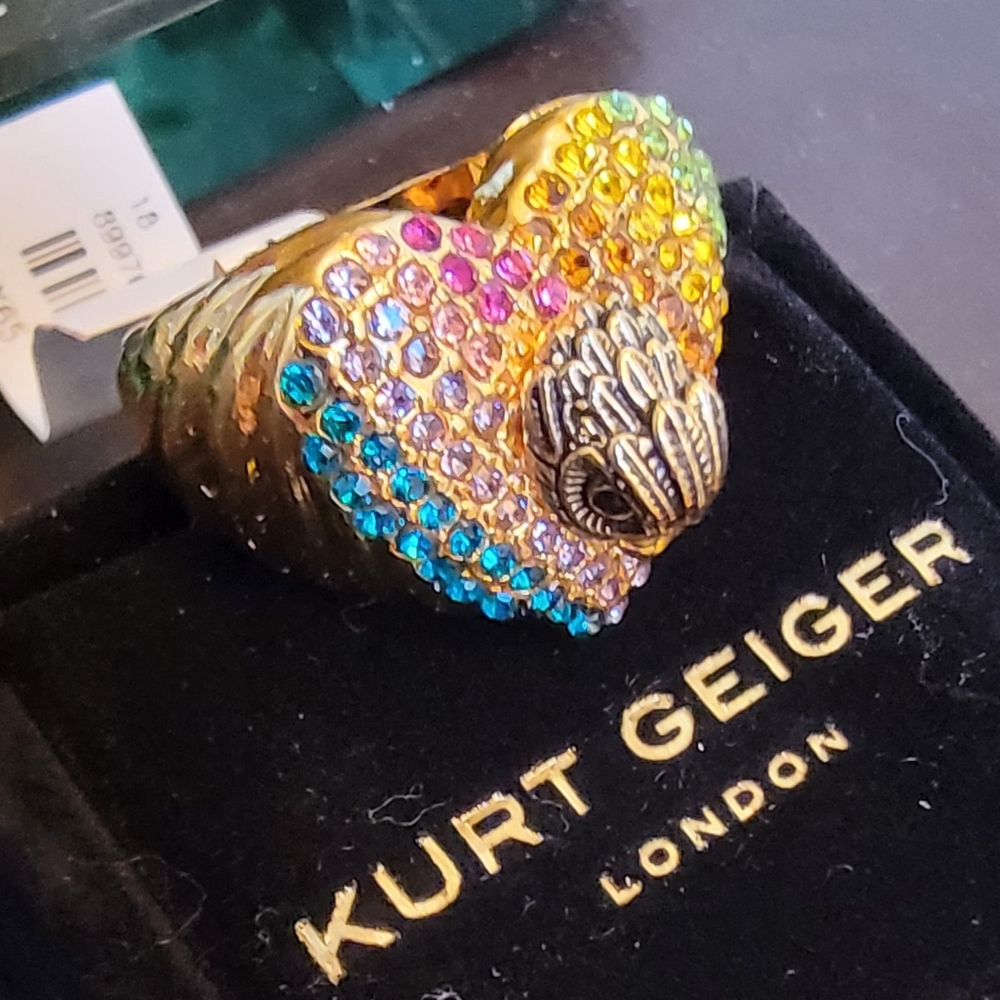 NWT KURT GEIGER LONDON RAINBOW HEART EAGLE HEAD COCKTAIL RING 8 - Picture 9 of 11